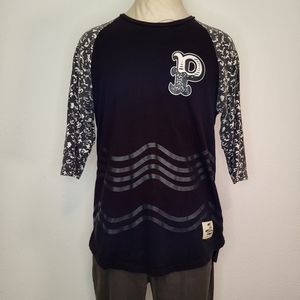 Pink Dilphin T-Shirt size XL